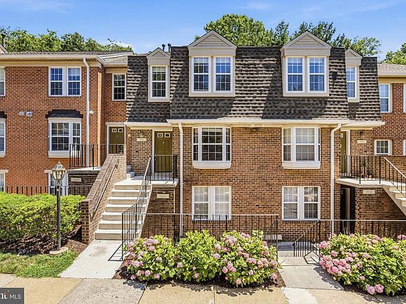 4th image of 3846 Chesterwood Dr #3846