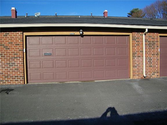 3rd image of 20 Dunbridge Hts