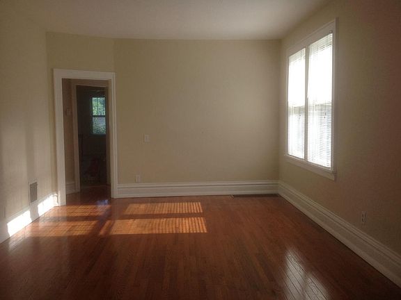 Front door entry inside