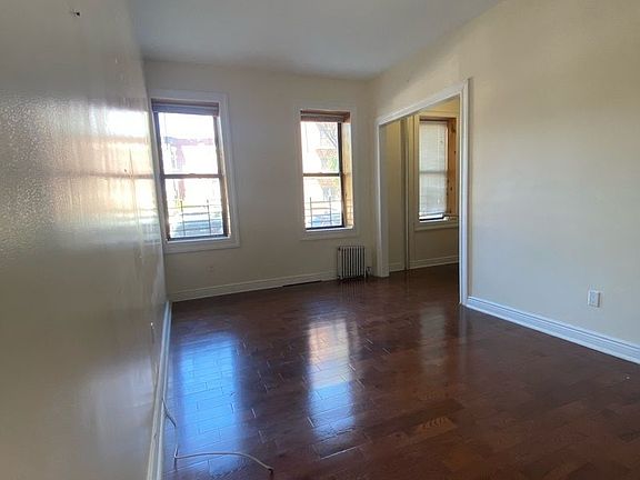 2nd image of 290 Empire Blvd #J1