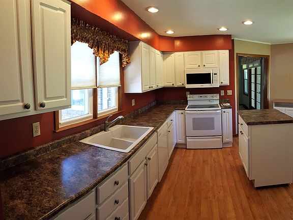 4th image of 133 Kurlene Dr