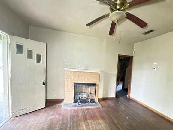 4th image of 6374 Cyrus Ave
