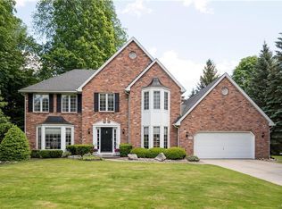 6371 Walnut Creek Dr, East Amherst, NY 14051