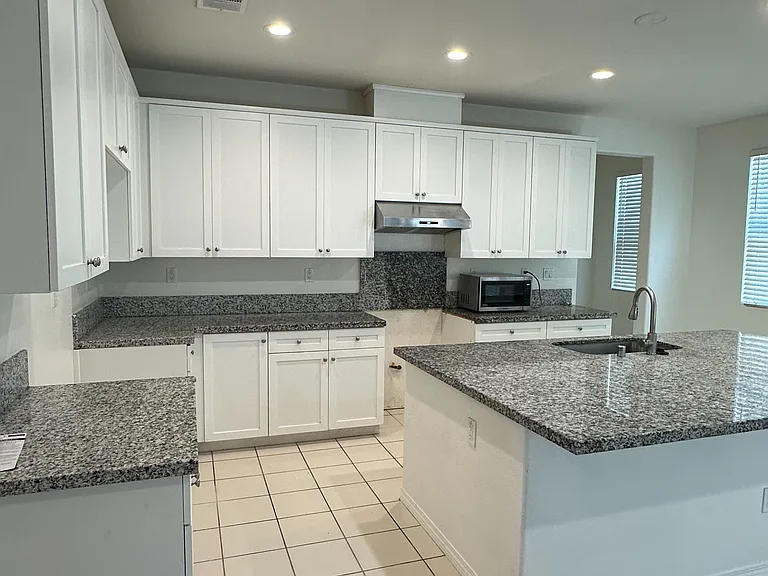 1540 Cantabria Pl — Photo 5