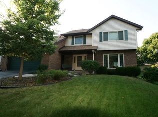 7122 Turnberry Rd, Madison, WI 53719