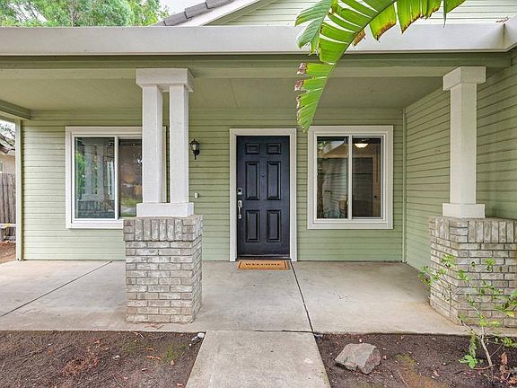 4th image of 504 Mill Creek Ct