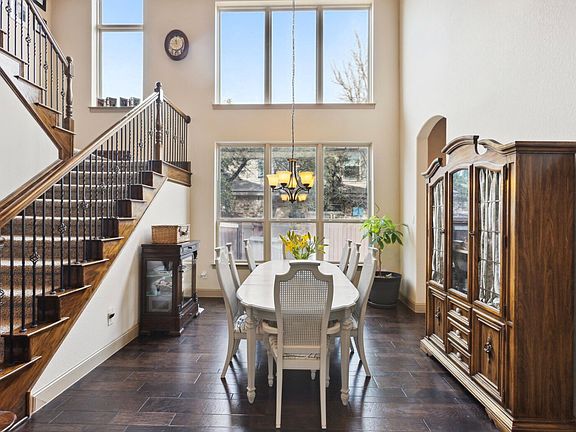 4th image of 504 Montessa Park