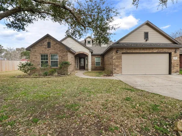 1101 Isabella Boulevard, Angleton, TX 77515