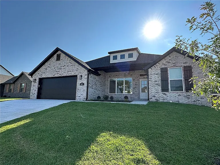 2807 S Angels Rd — Photo 20