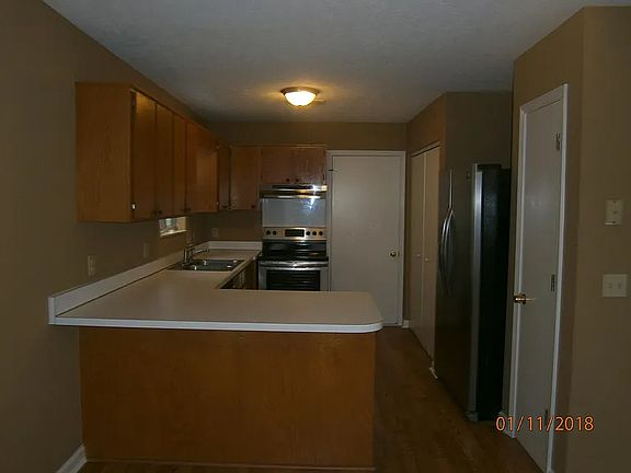 5th image of 1003 Lassiter Dr