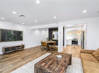 11912 Riverside Dr UNIT 2, Valley Village, CA 91607