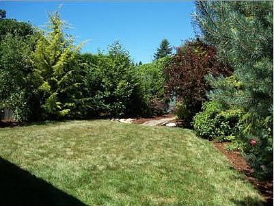 1st image of 324 11th Ave W