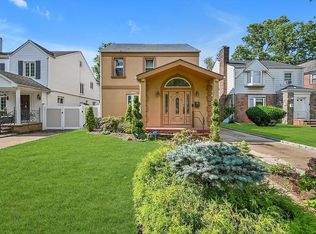 18433 Tudor Rd, Jamaica, NY 11432