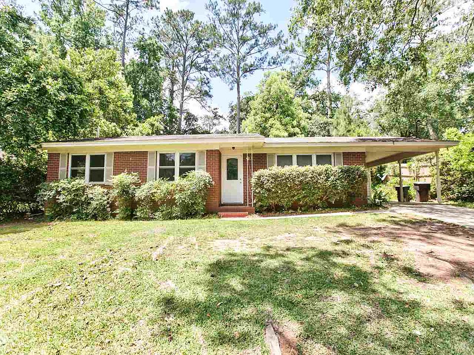 1st image of 1112 Rosewood Dr