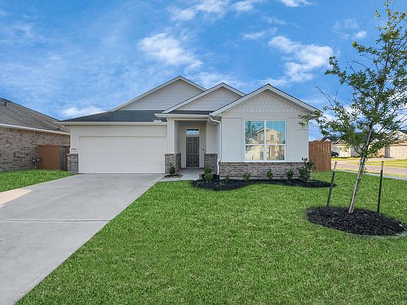 3rd image of 10610 Cascade Creek Dr