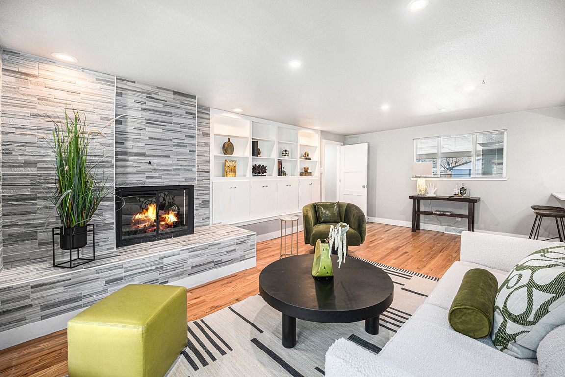 next background image