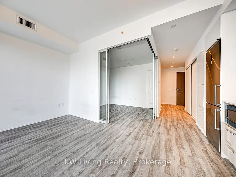 251 Jarvis St #921 — Photo 2