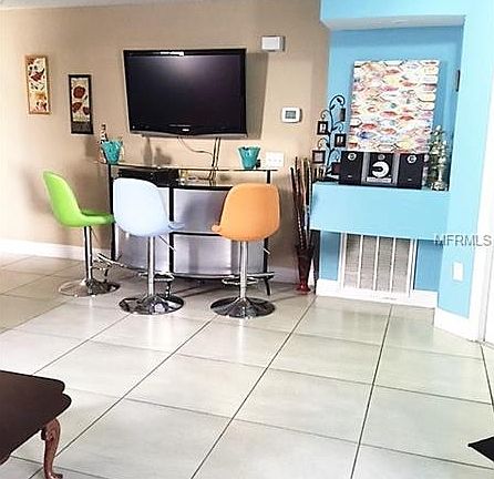 3rd image of 2217 Santa Lucia St