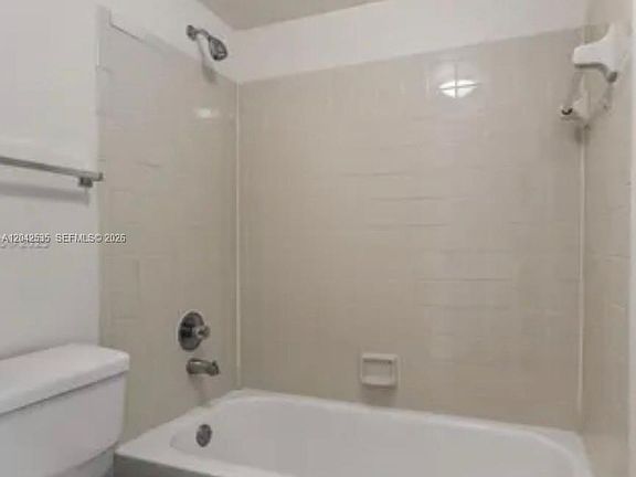5th image of 738 Executive Center Dr APT 23