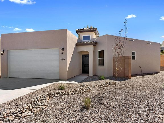 2nd image of 2214 Calle De Ortiz SW