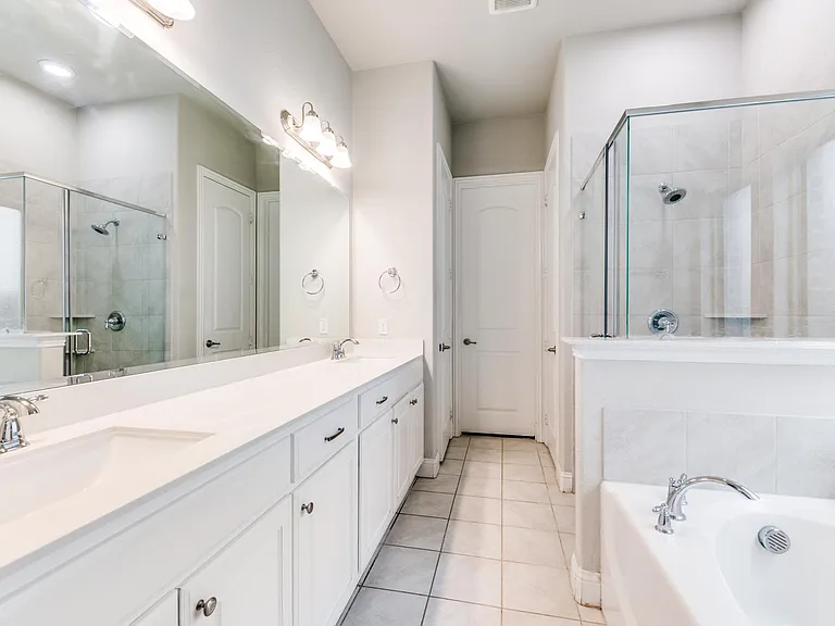 17660 Sequoia Dr — Photo 19