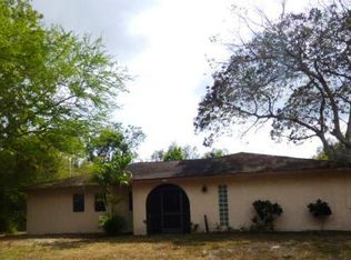 21540 Center St, Alva, FL 33920