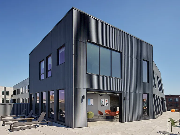 Glassworks Apartments — Photo 17
