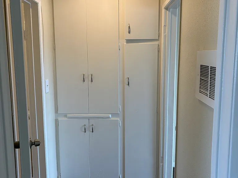 449 W 75th St #3 — Photo 7