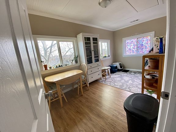 2nd image of 32 Termine Ave #3