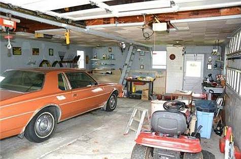 5th image of 1609 E Mechanic Ave