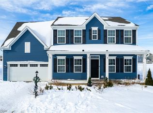 9254 Winfield Ln, North Ridgeville, OH 44039