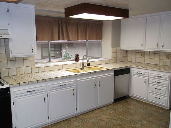 Kitchen with Dishwasher