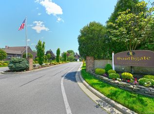 161 Southgate Dr, Massapequa Park, NY 11762