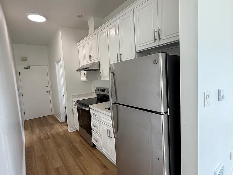 2255 San Jose Ave #8 — Photo 1