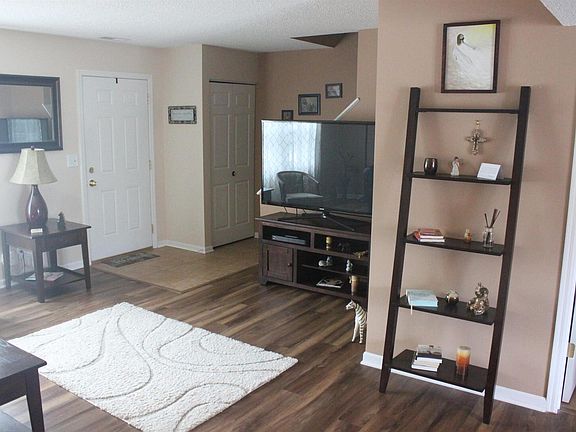 3rd image of 1315 30th Ave #8
