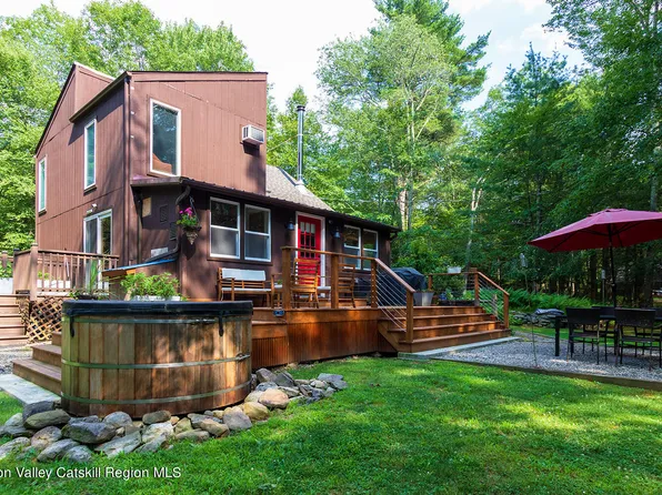 8 Clipper Drive, Wurtsboro, NY 12790