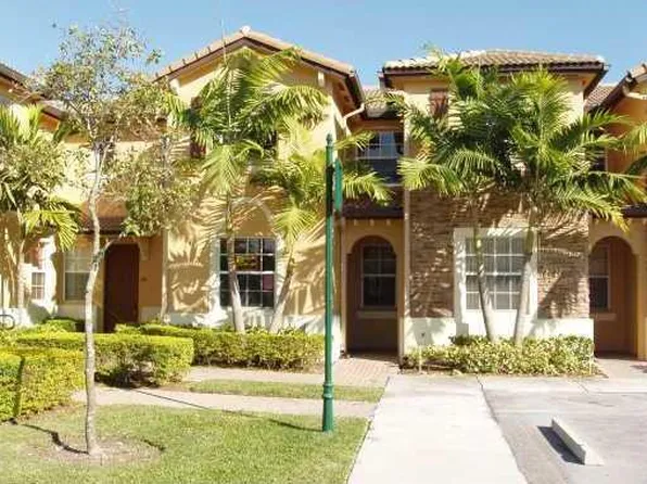 3390 NE Thirteen Circle Dr #104, Homestead, FL 33033