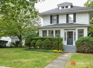 900 Burr Ave, Winnetka, IL 60093