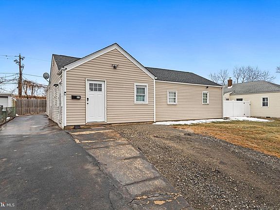 2nd image of 31 Lea Rd