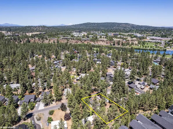 20011 Alderwood Cir, Bend, OR 97702