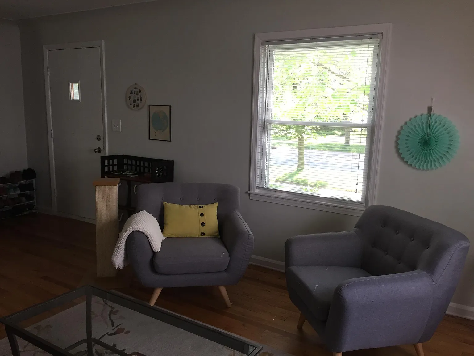 3 bed, 1208 sqft, $2,200 — Photo 2
