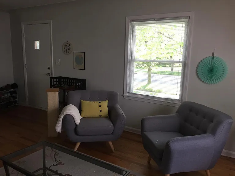 726 N Prospect St — Photo 2
