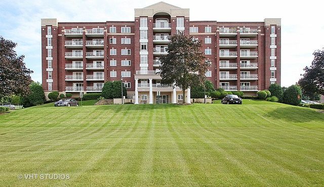 1st image of 7061 W Touhy Ave APT 204