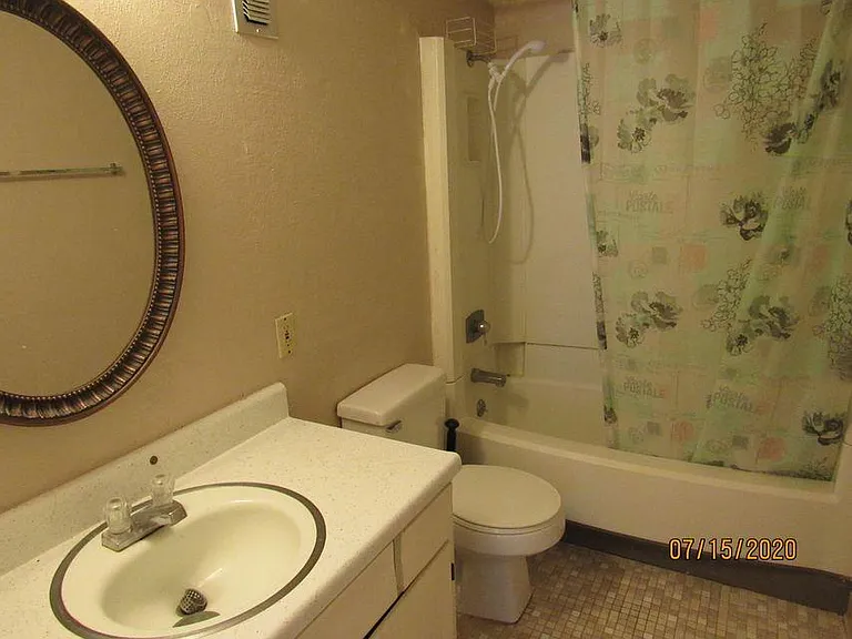 201 College Blvd E #21 — Photo 6