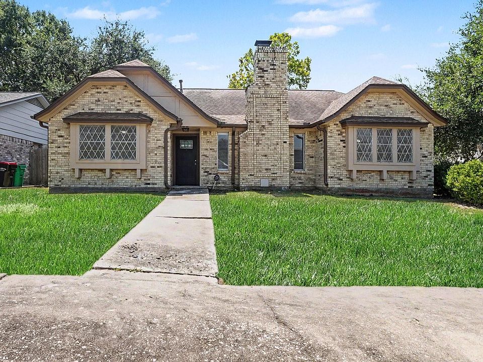 1st image of 705 Meadowlark Ln