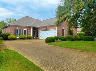 83 Riverside Dr, Tupelo, MS 38801