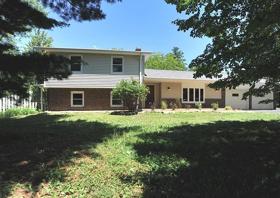 1st image of 8918 Westminster Ct