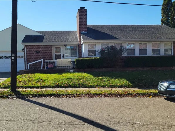 210 High St, Crooksville, OH 43731