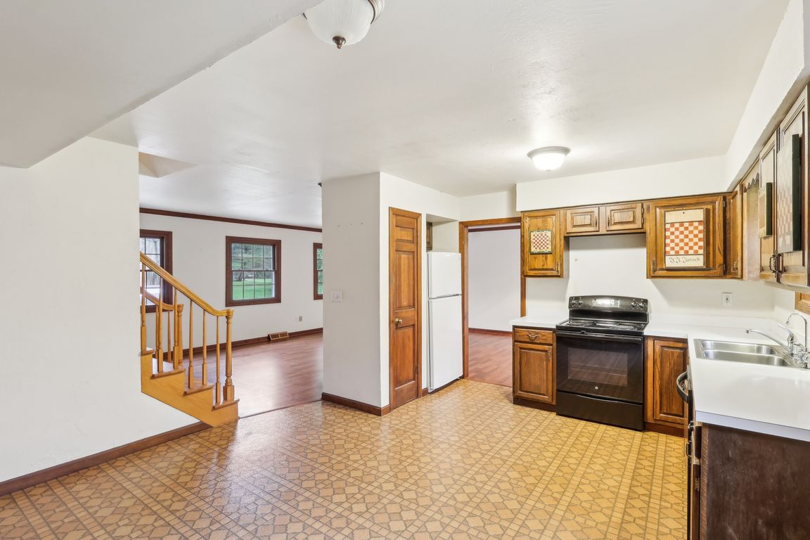 Curry Ln-1104-019.jpg