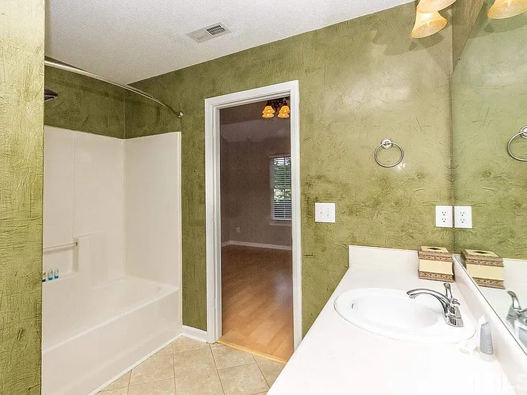 9128 Colony Village Ln — Photo 14